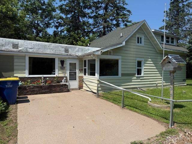2111 Logan Ave - Photo 1