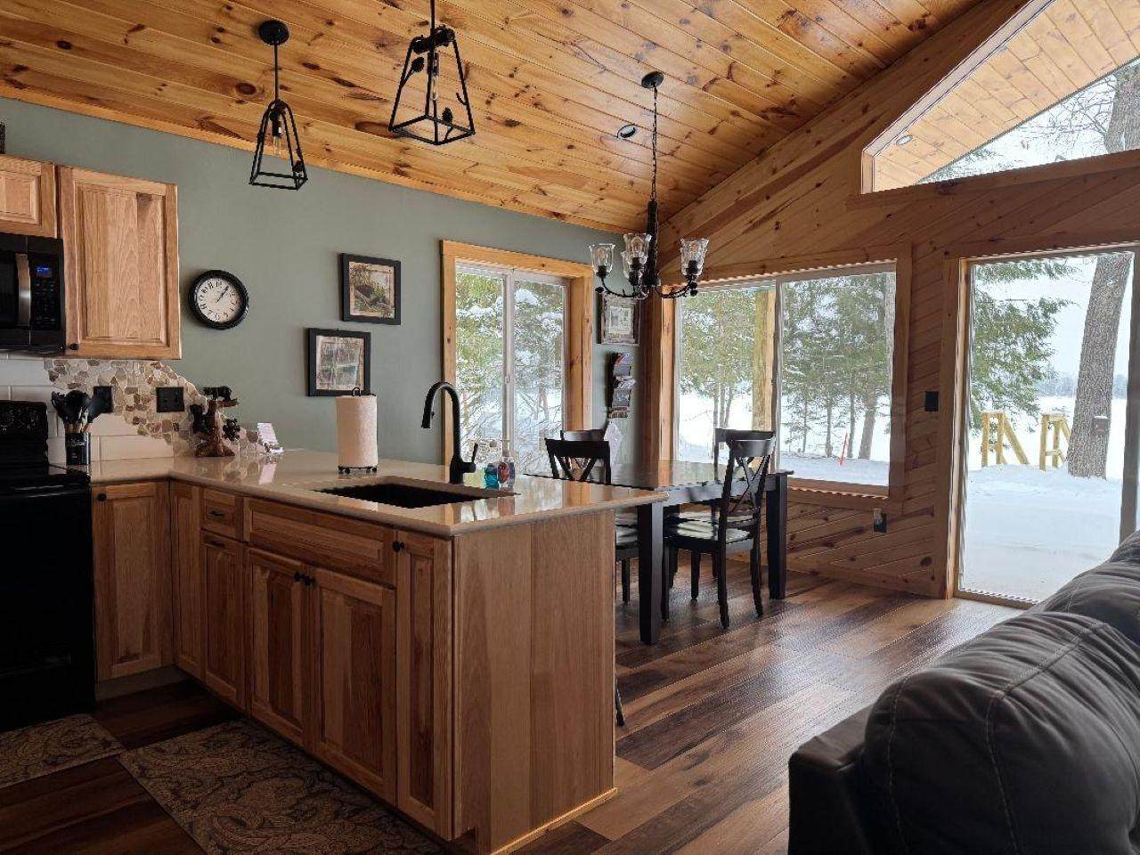 https://bt-photos.global.ssl.fastly.net/northwoods/1280_boomver_2_215292-2.jpg