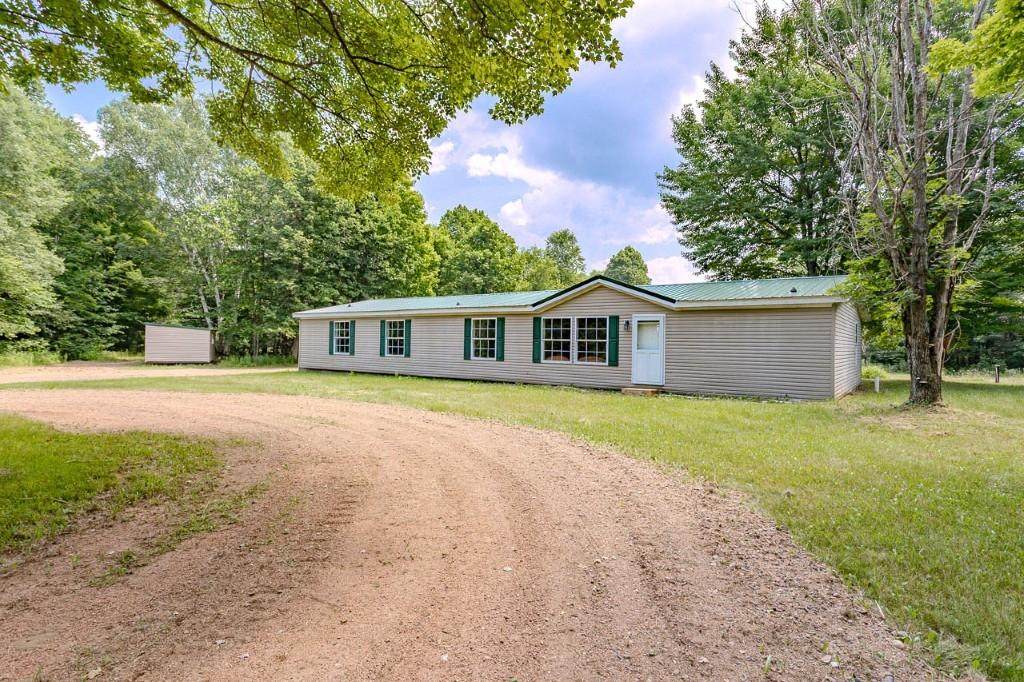 N7096 Grundy Rd - Photo 1