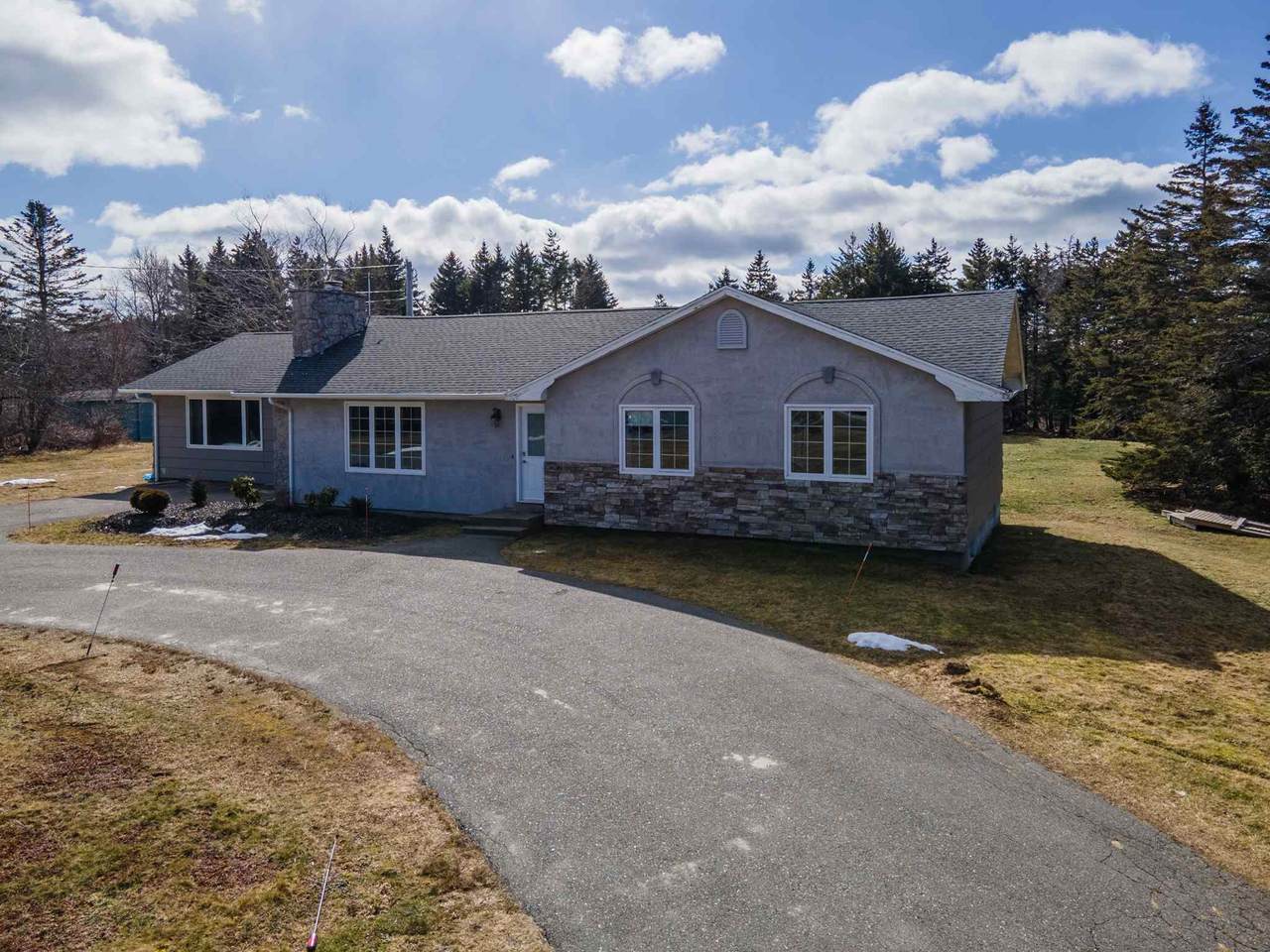 370 Little Brook Road - Photo 1