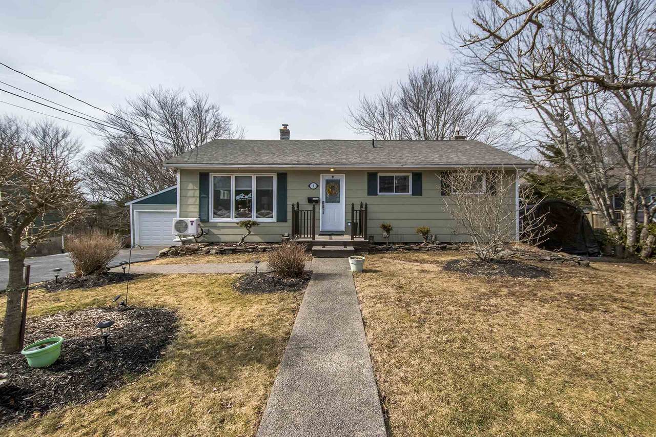 3 Monarch Drive - Photo 1