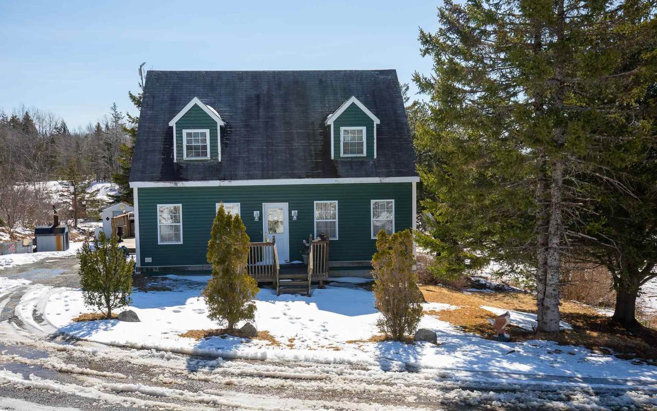 1037 East Uniacke Road - Photo 1