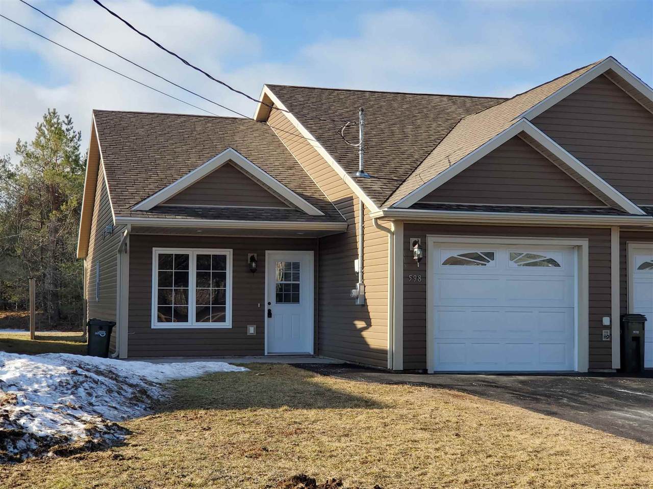 598 Sampson Drive - Photo 1