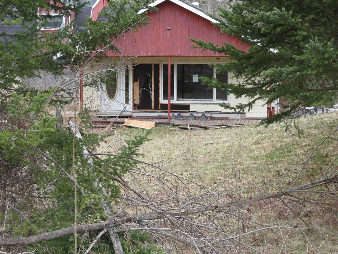 1831 West Dalhousie Road - Photo 1