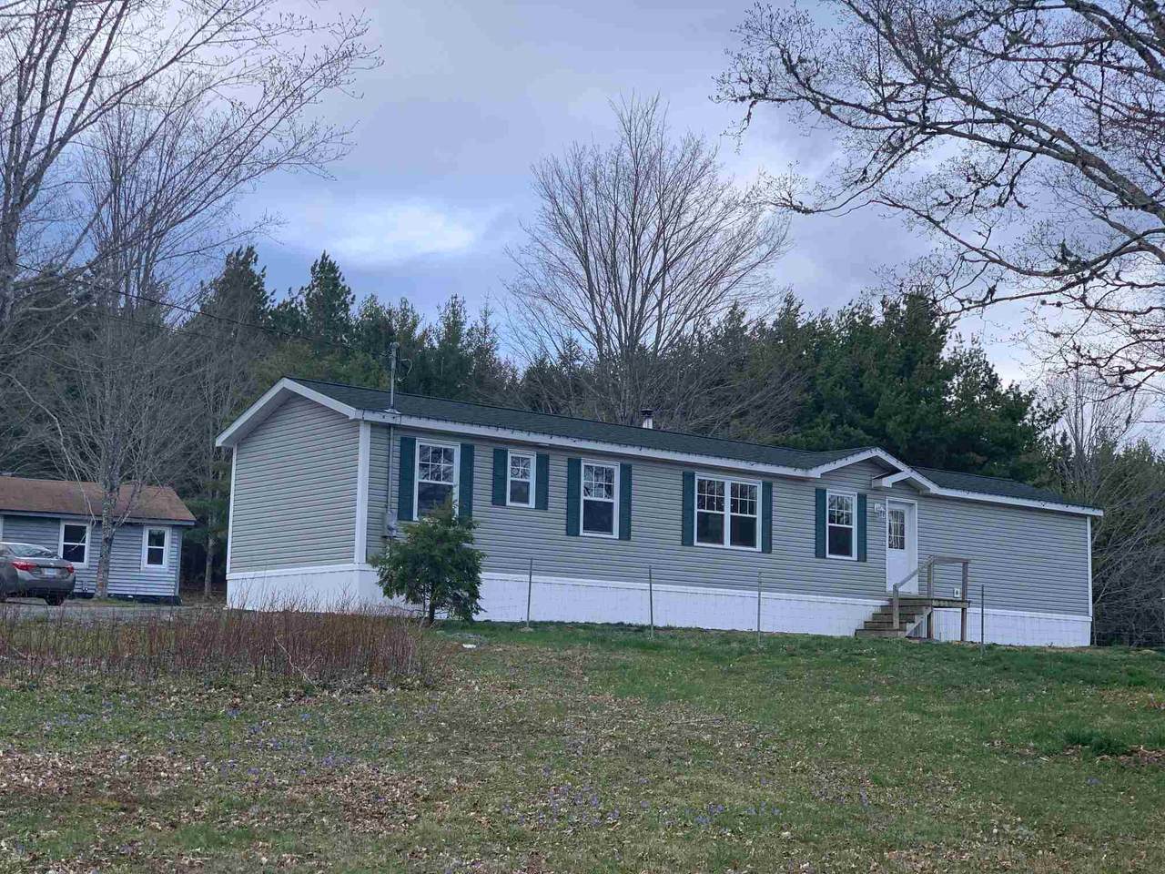 558 West Caledonia Road - Photo 1