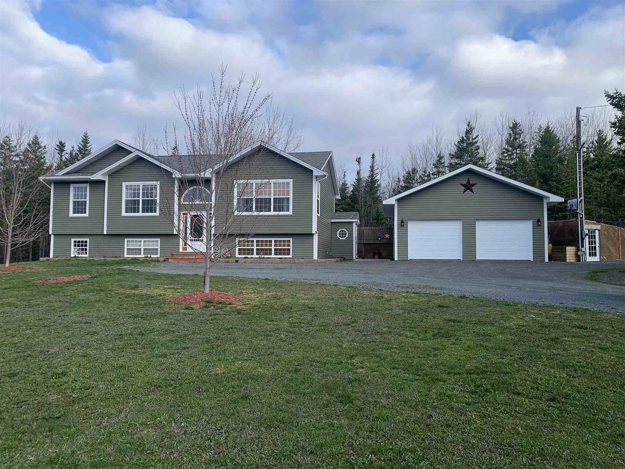 3 Maceachern Loop - Photo 1