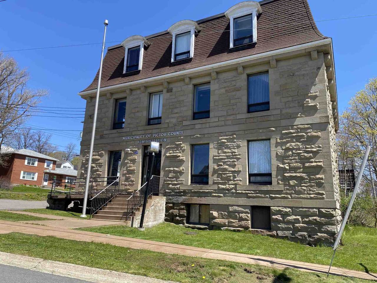28 Willow Street - Photo 1