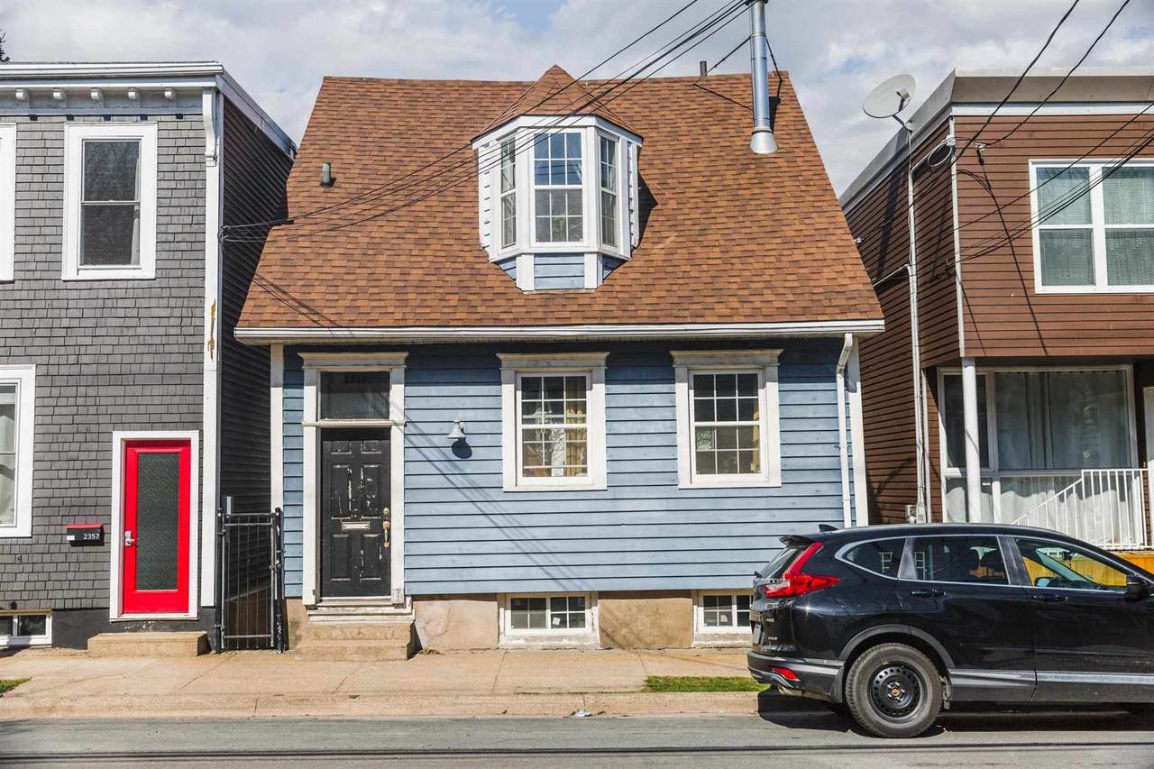 2355 Creighton - Photo 1