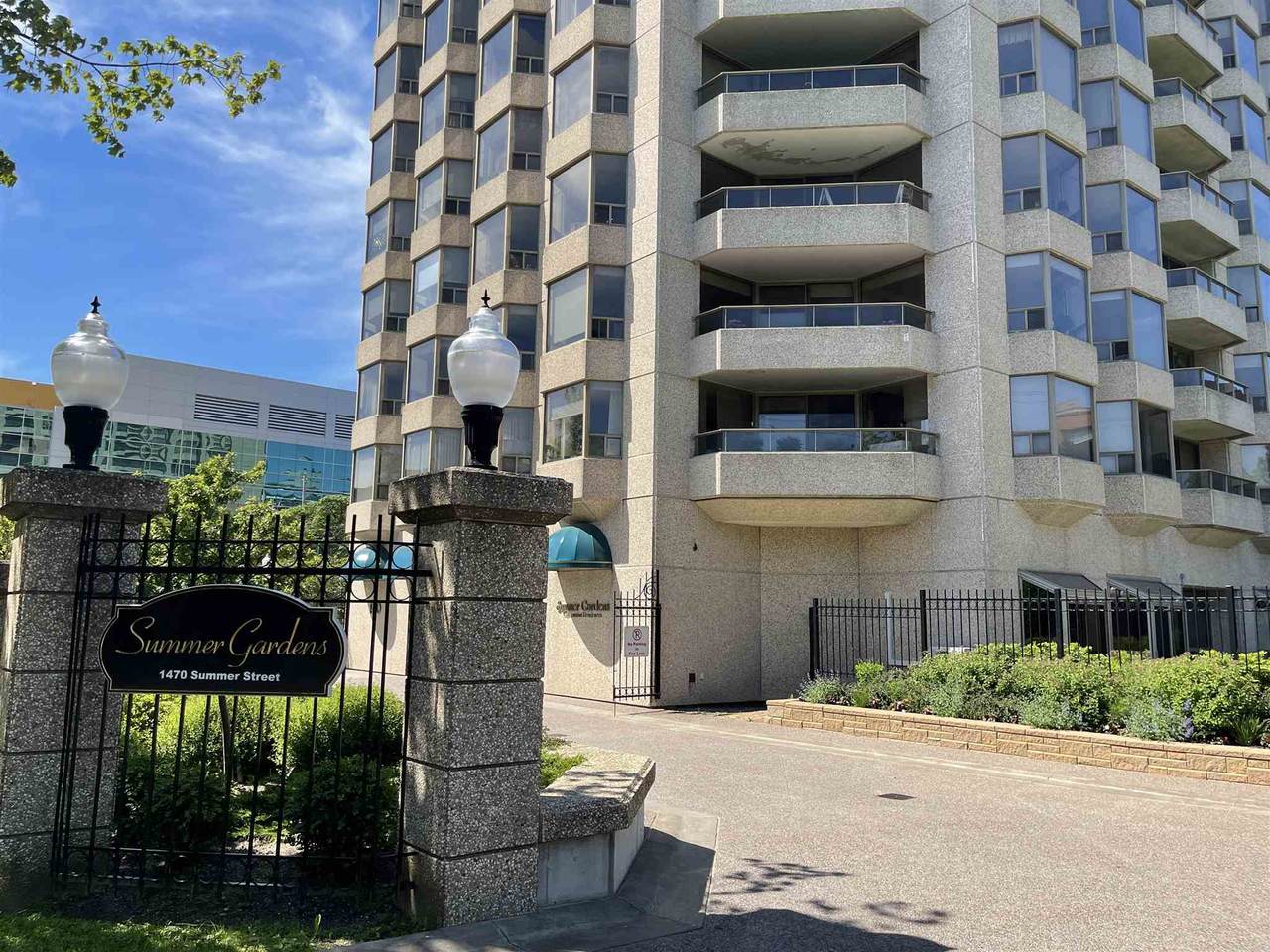 1470 Summer Street - Photo 1
