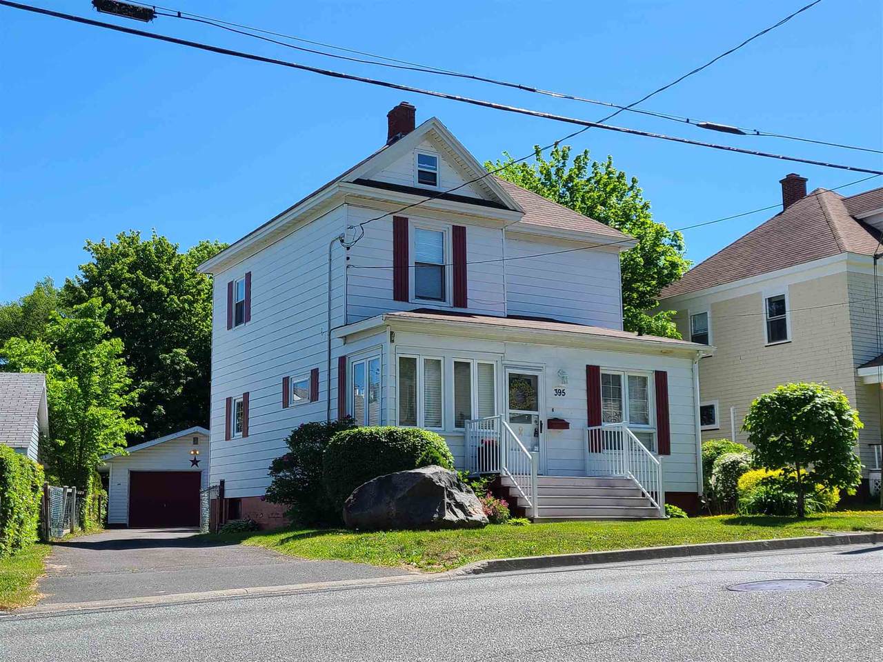 395 Bentinck Street - Photo 1