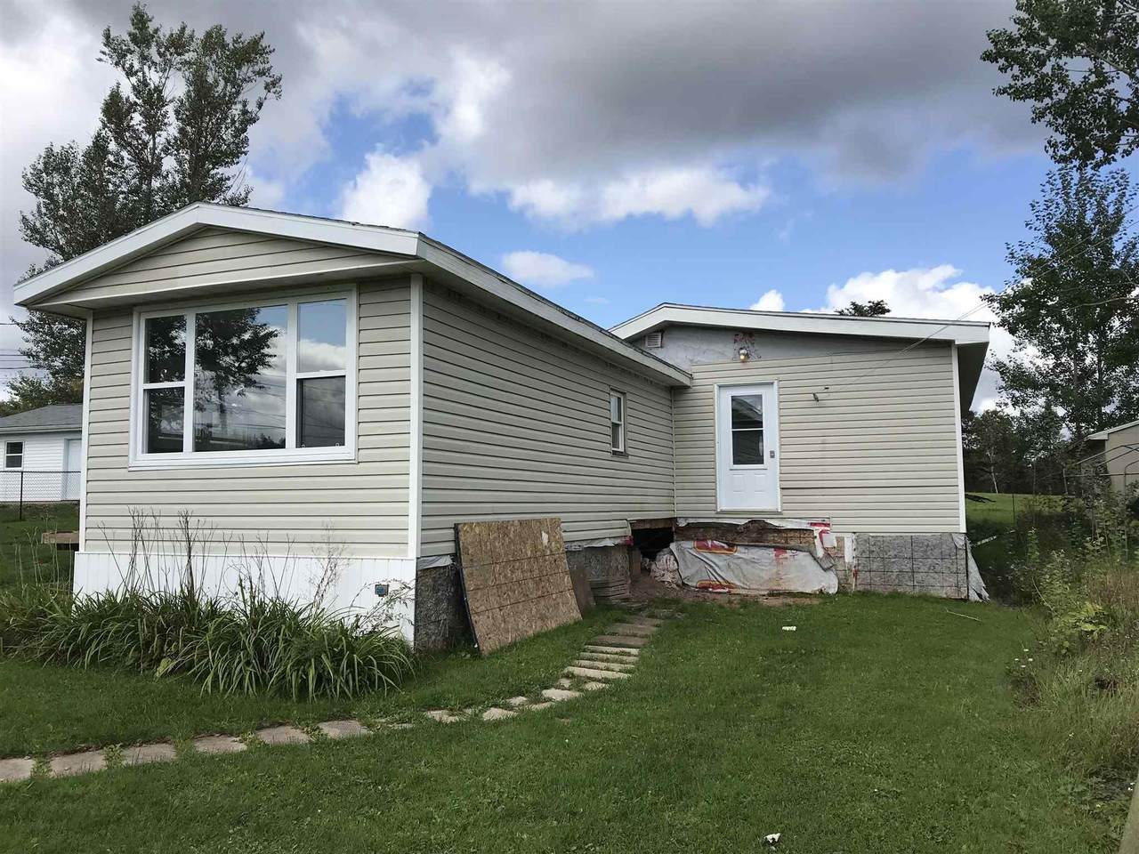 5 Meadowview Drive - Photo 1