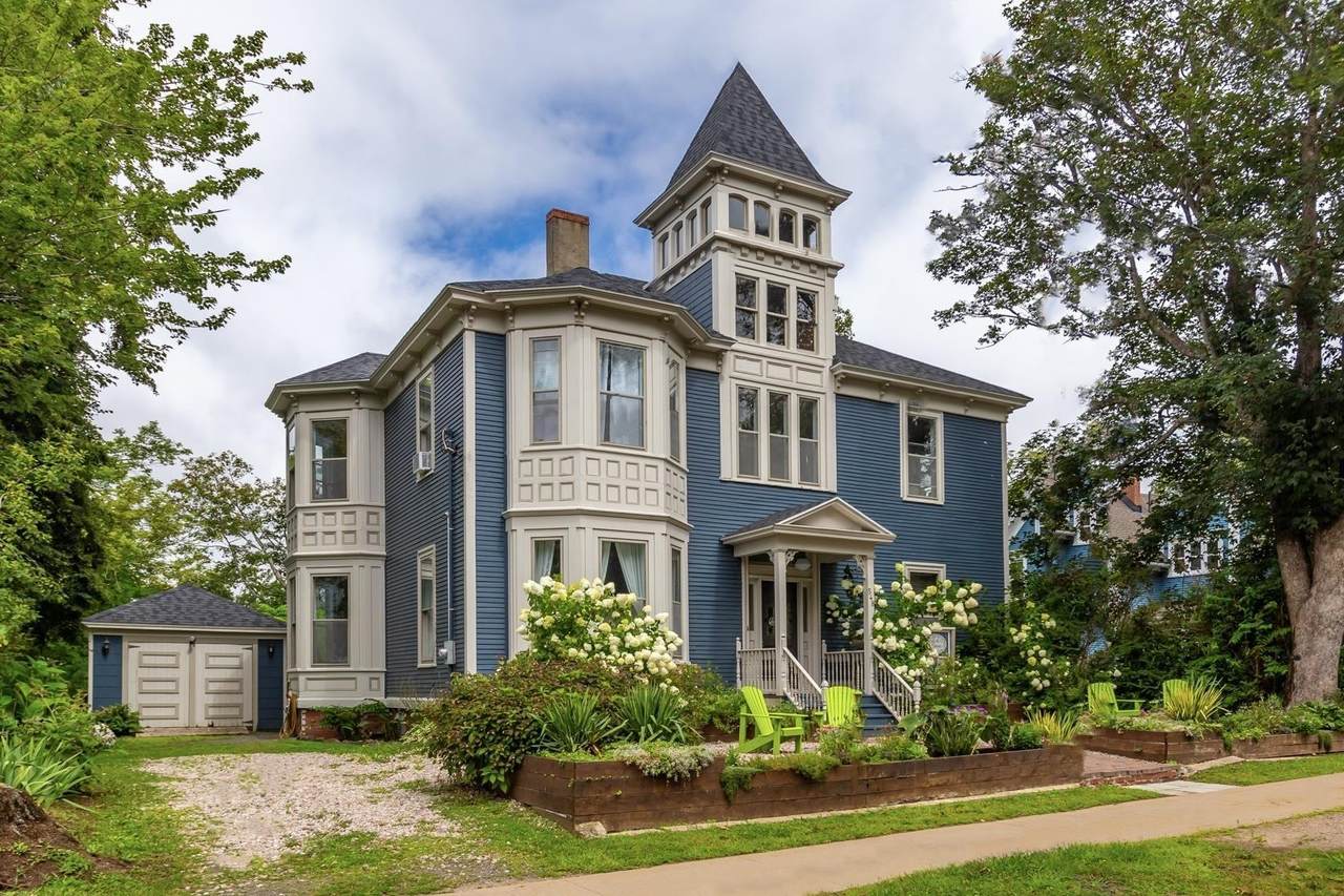 548 St George Street - Photo 1