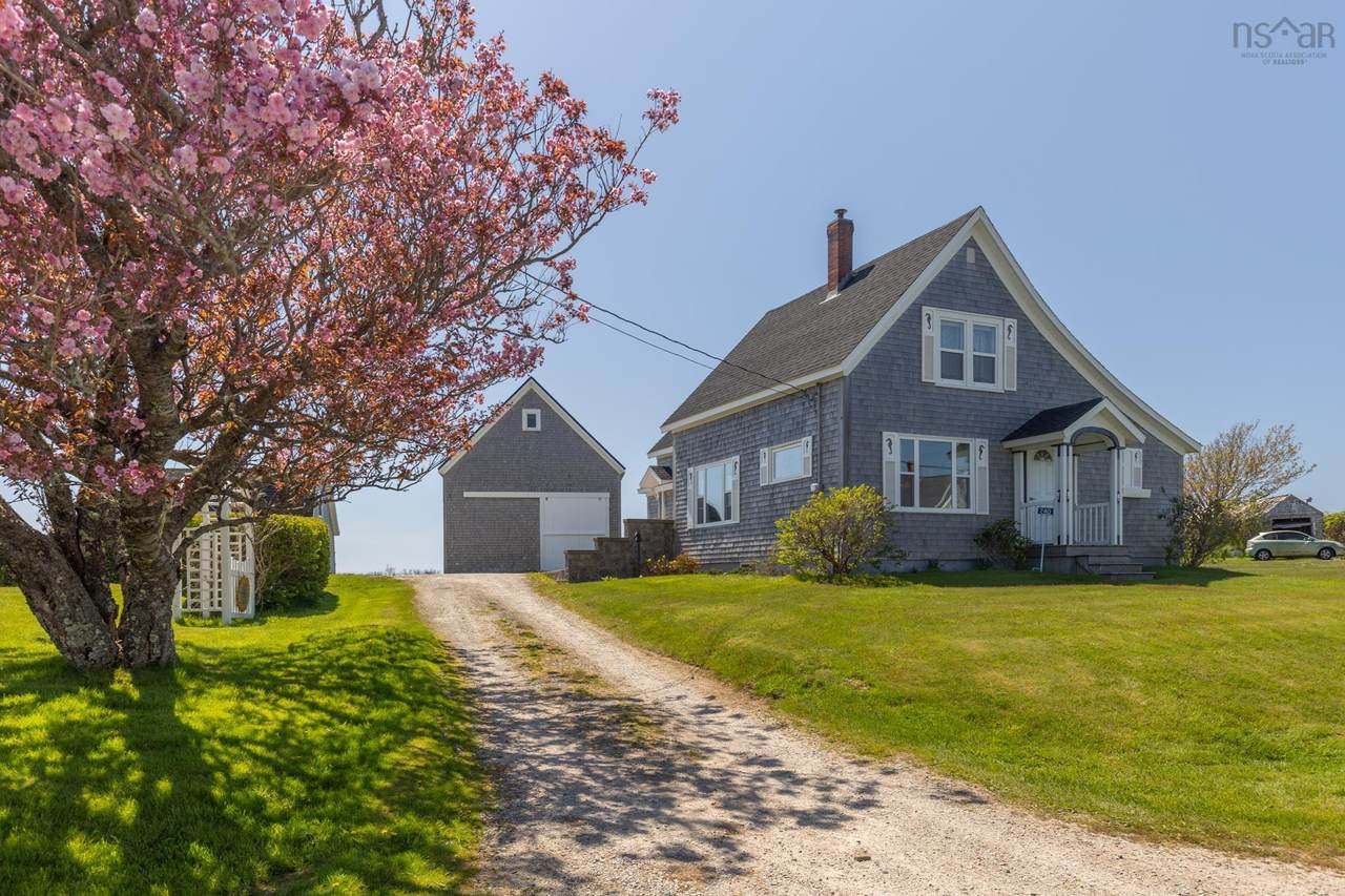 740 Pembroke Road - Photo 1