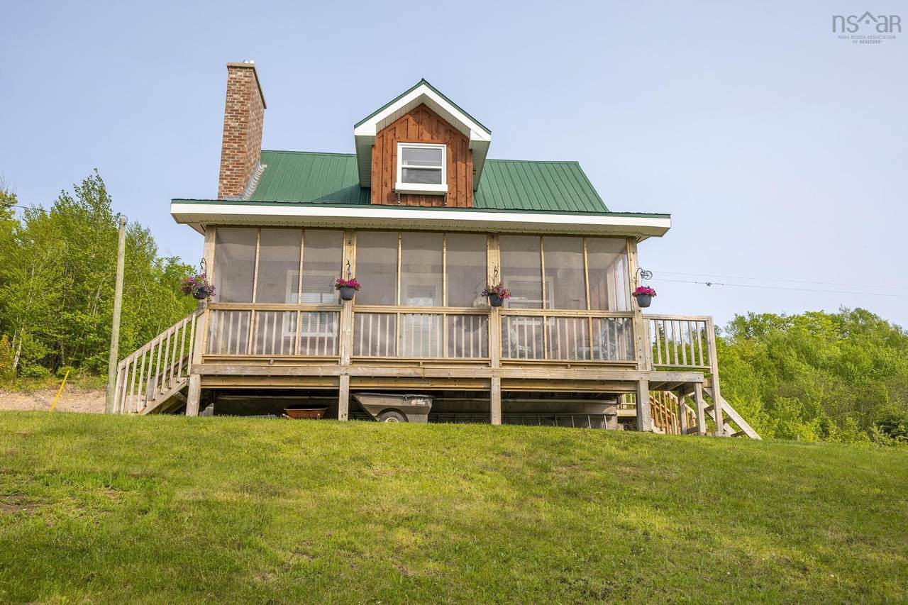 154 Ohio East Road - Photo 1