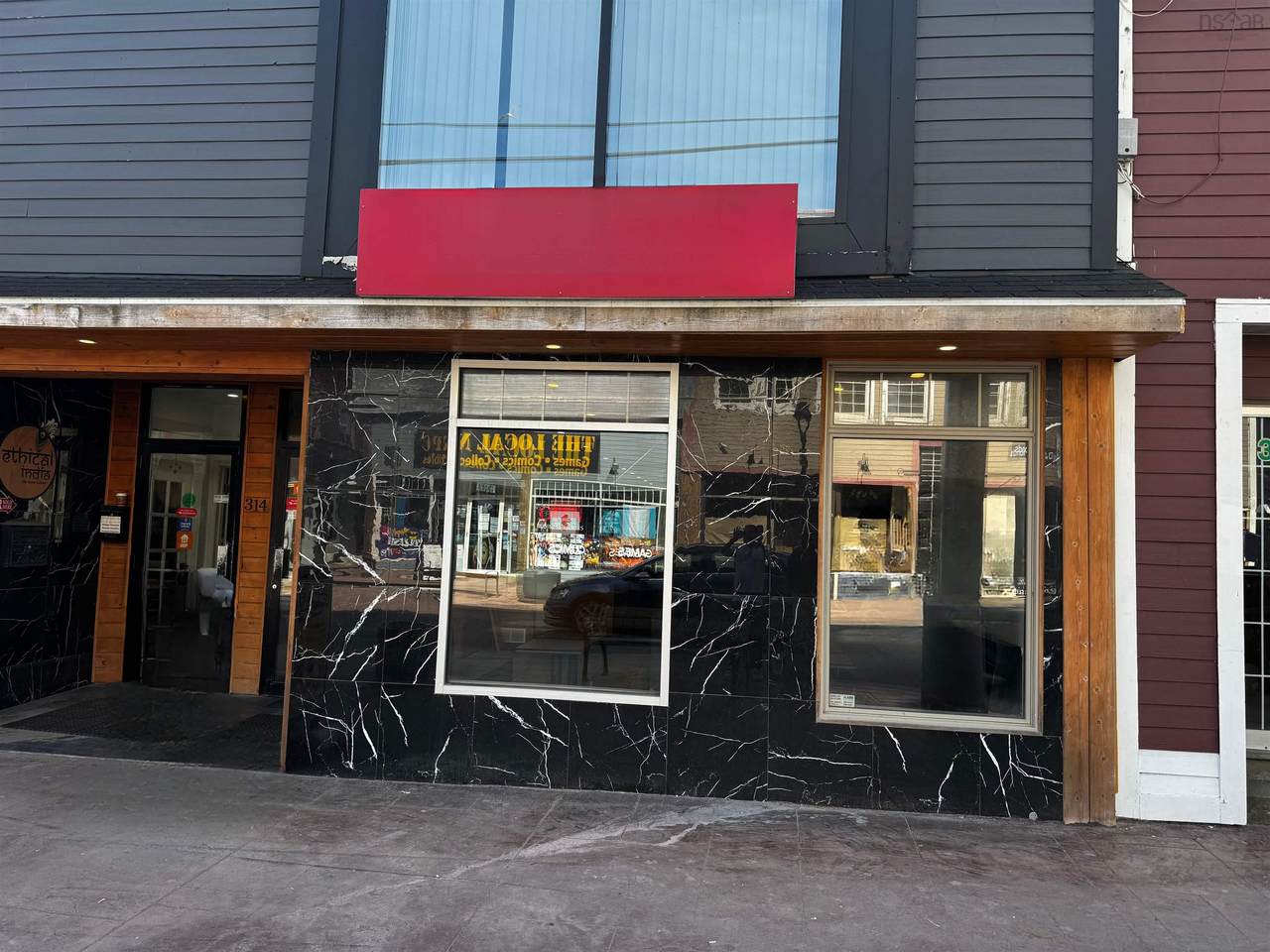 314 Charlotte Street - Photo 1