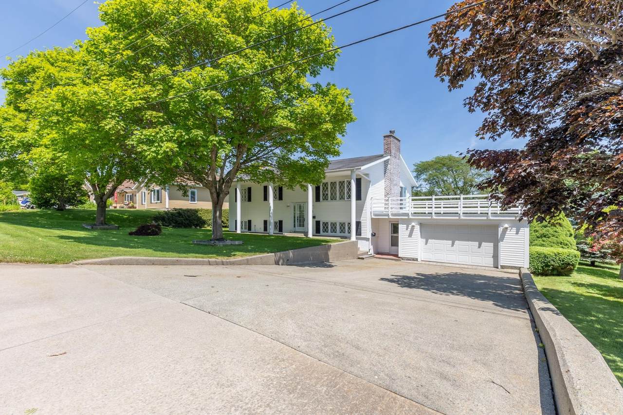 4 Harbourview Drive - Photo 1