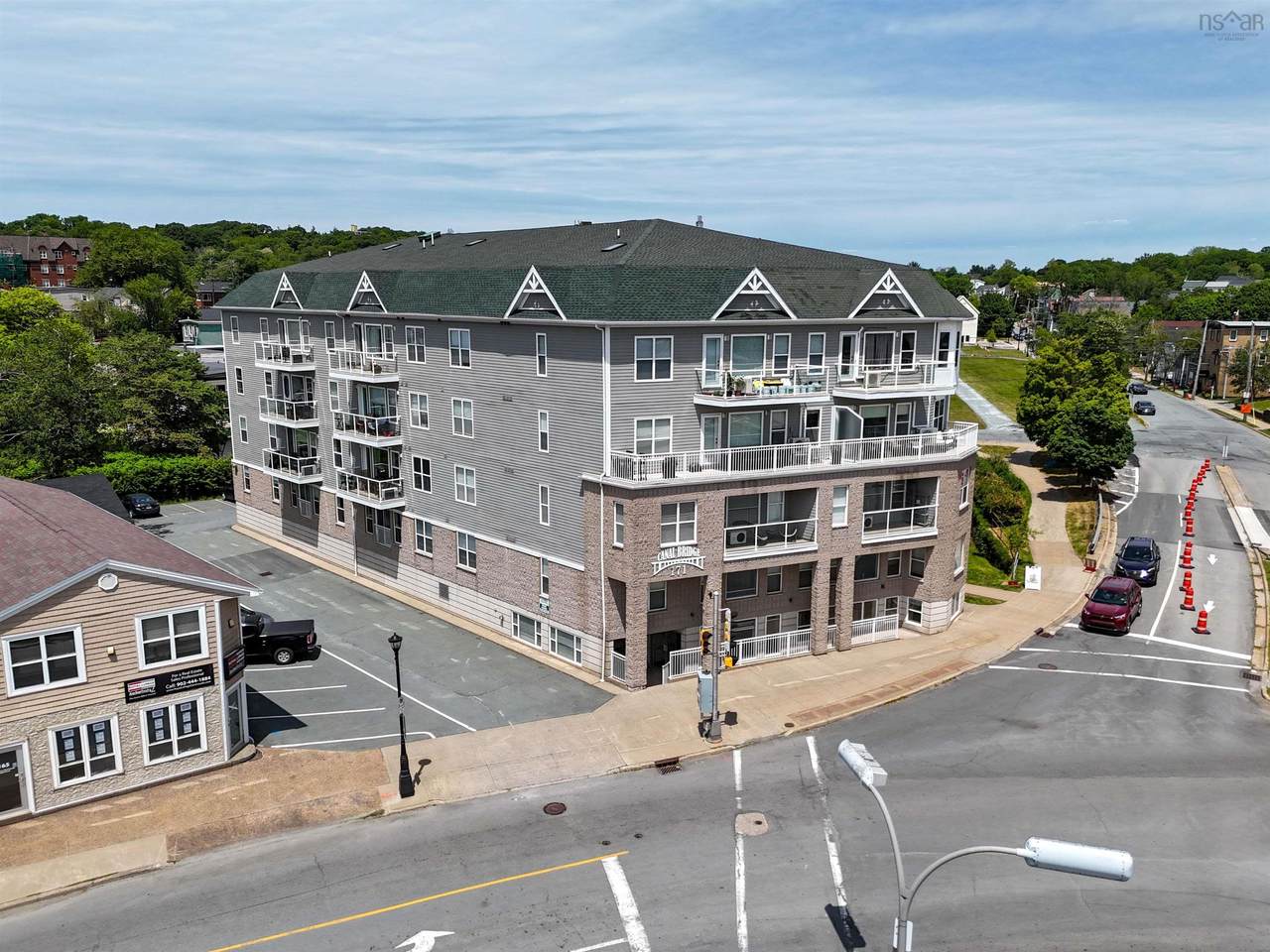 171 Portland Street - Photo 1