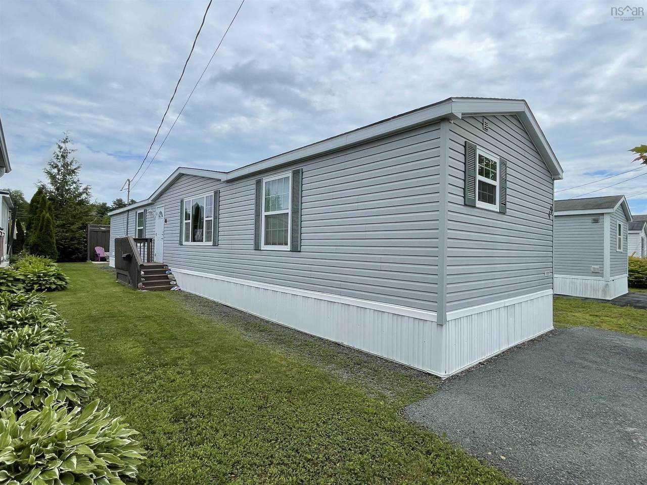 49 Sherbrooke Avenue - Photo 1
