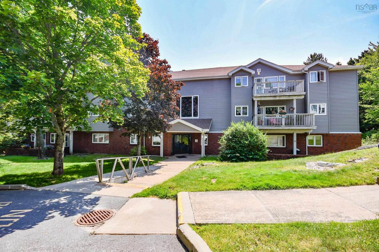 118 Farnham Gate Road - Photo 1