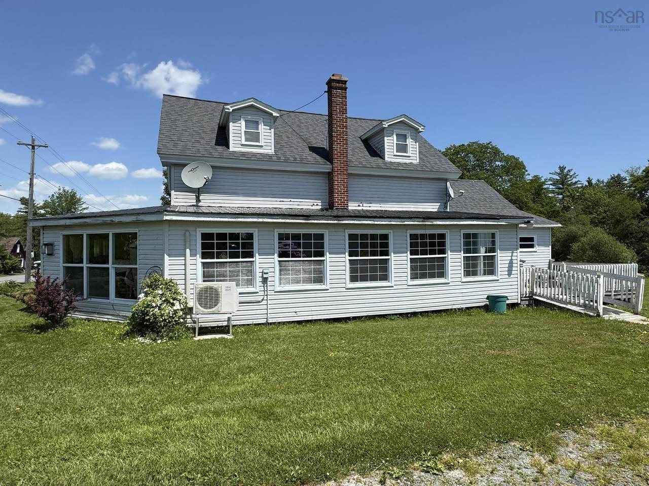 185 West Caledonia Road - Photo 1