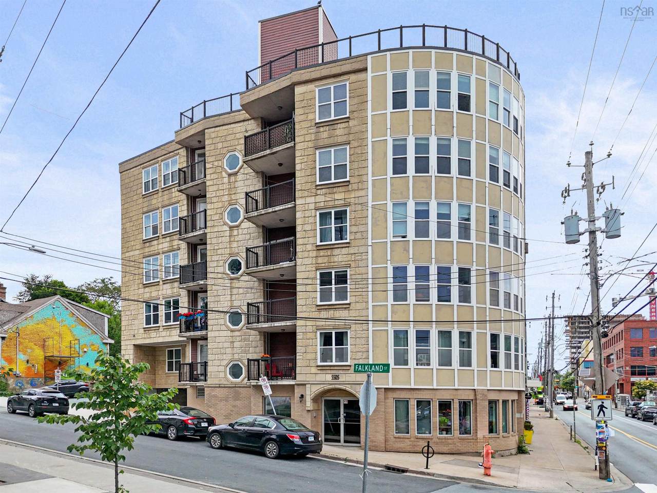 5505 Falkland Street - Photo 1