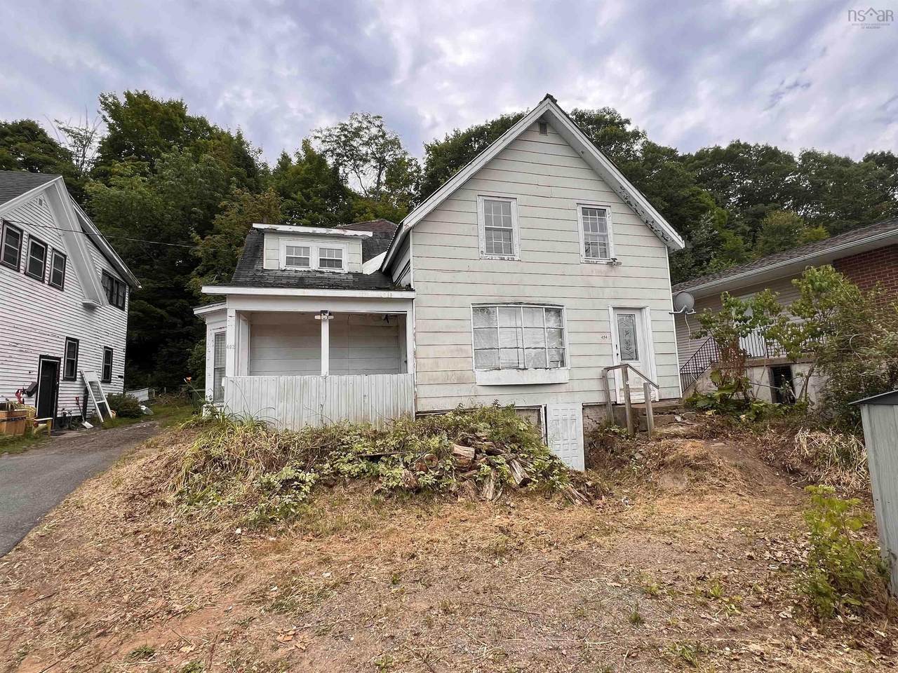 492 Main Street - Photo 1