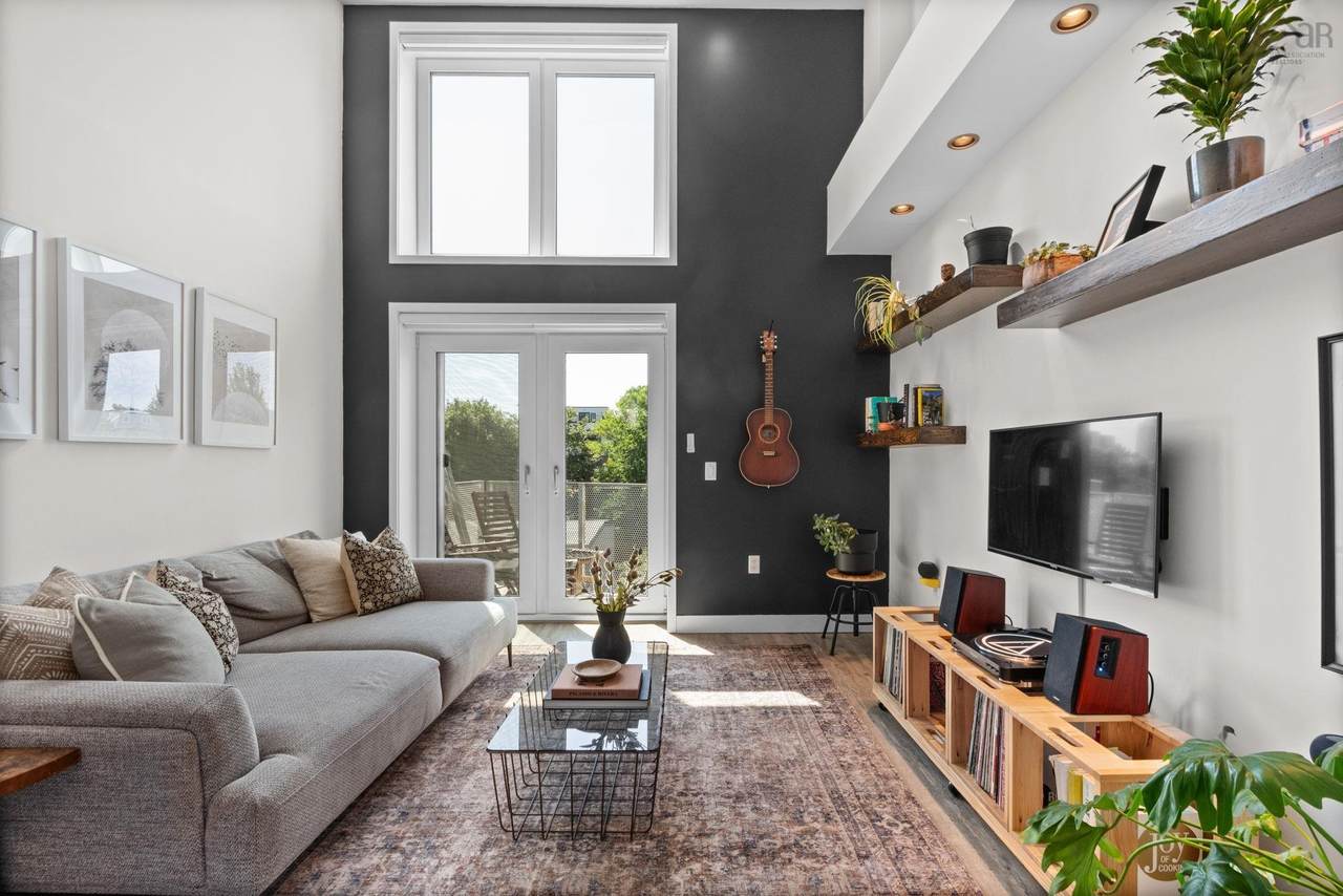 5662 Roberts Street - Photo 1
