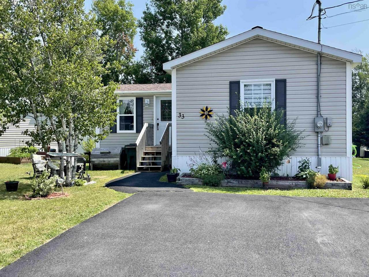 33 Pinehurst Street - Photo 1