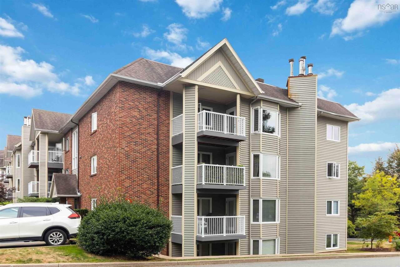 12 Spinnaker Drive - Photo 1