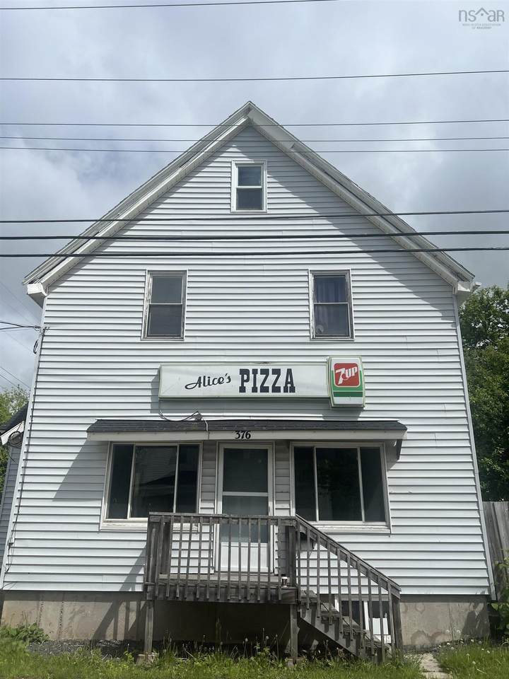 376 Washington Street - Photo 1