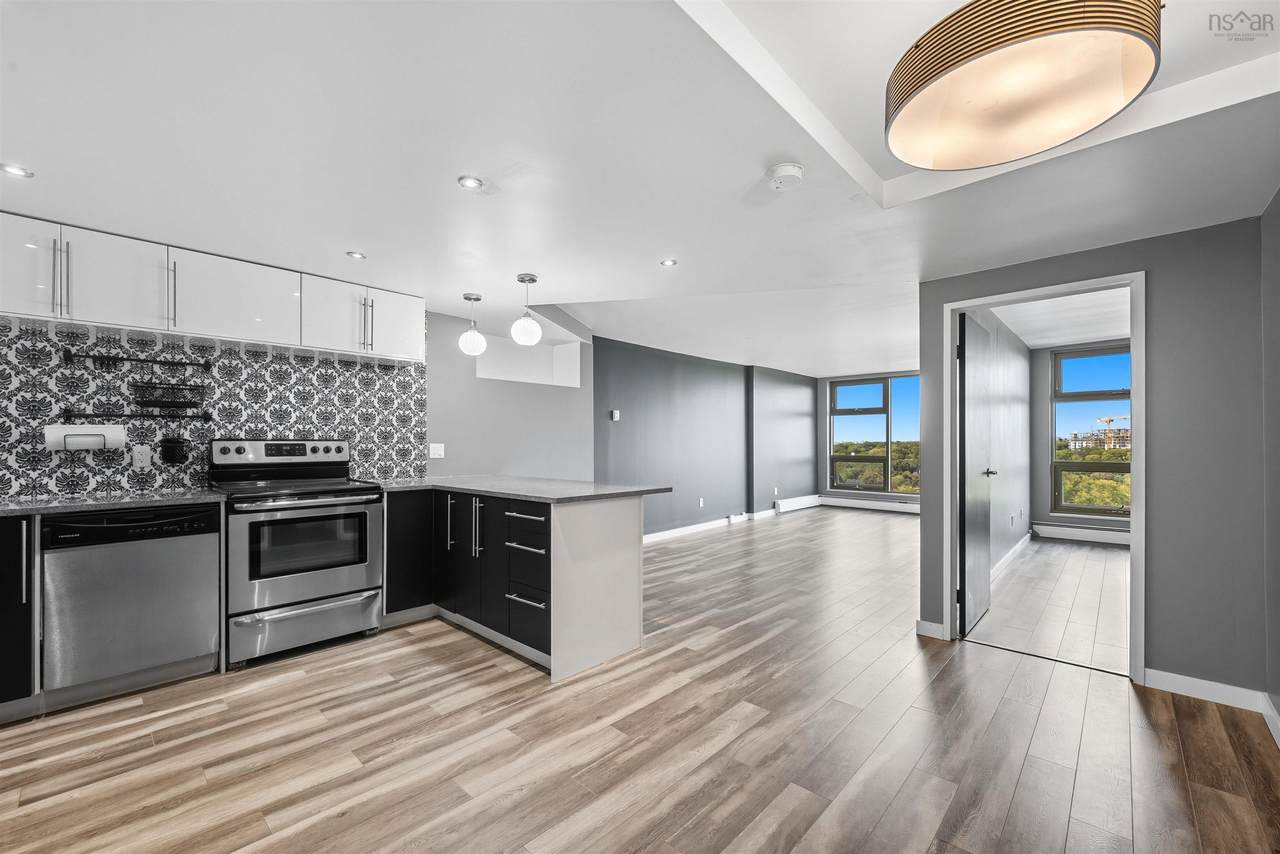 1101 6369 Coburg Road - Photo 1