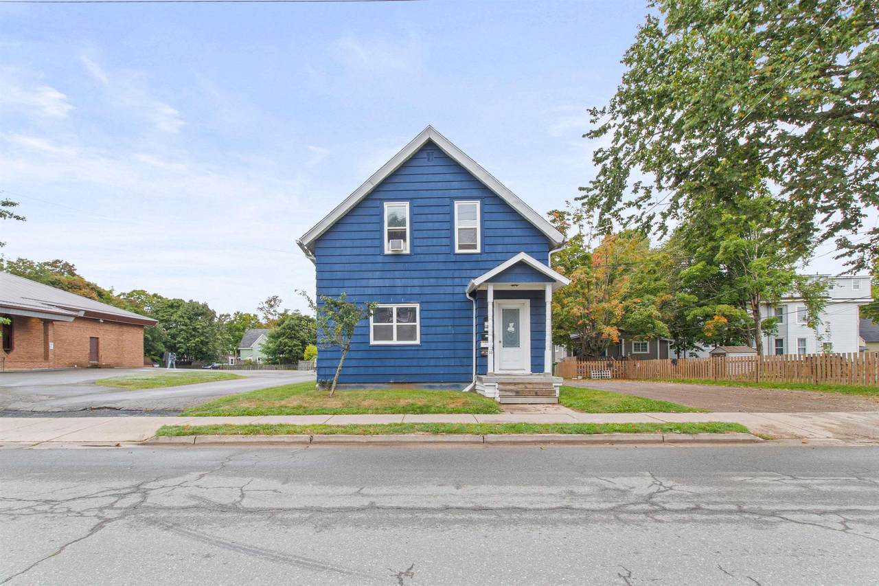 32 Pleasant Street - Photo 1