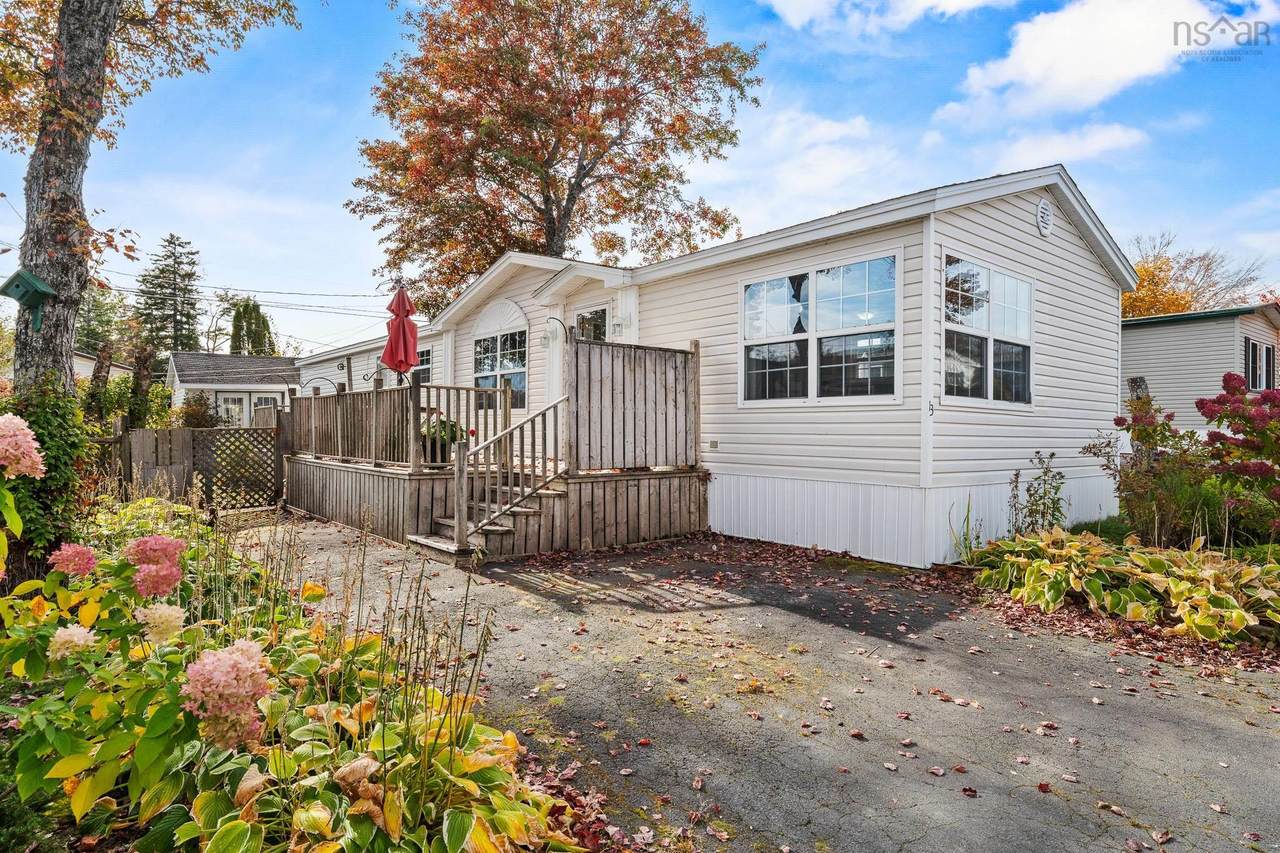 13 Eighth Street - Photo 1