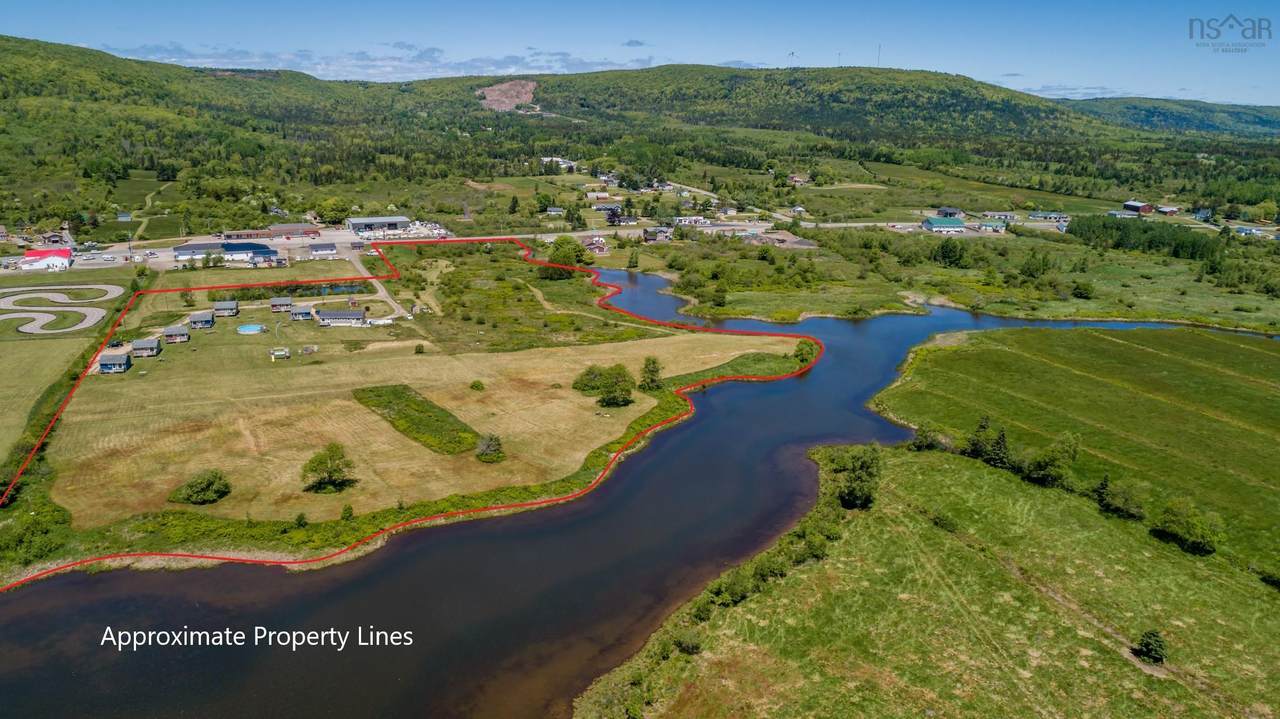 4752 Highway 1 - Photo 1