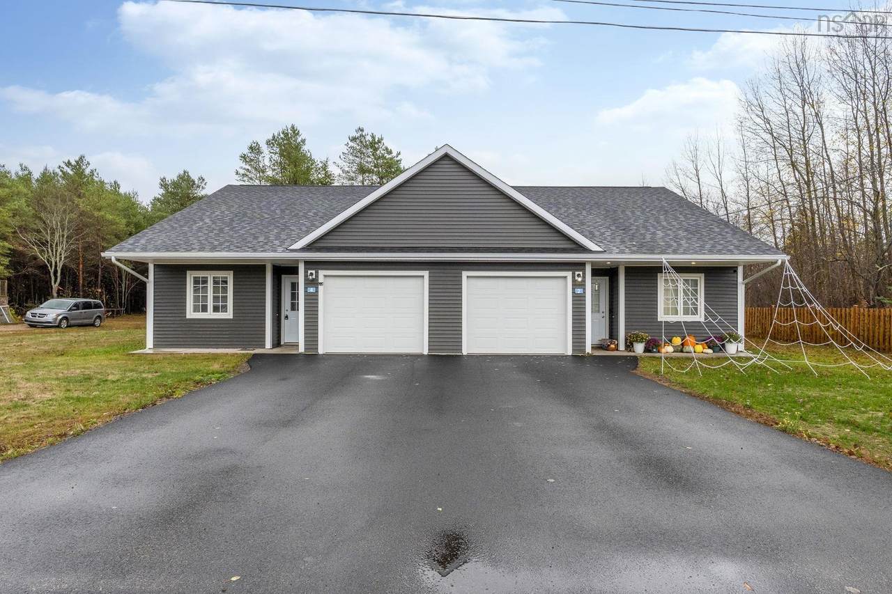 2 & 4 Chateau Court - Photo 1