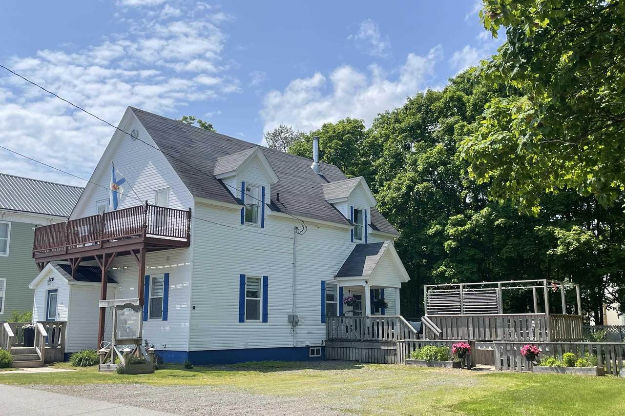 33 Pleasant Street - Photo 1