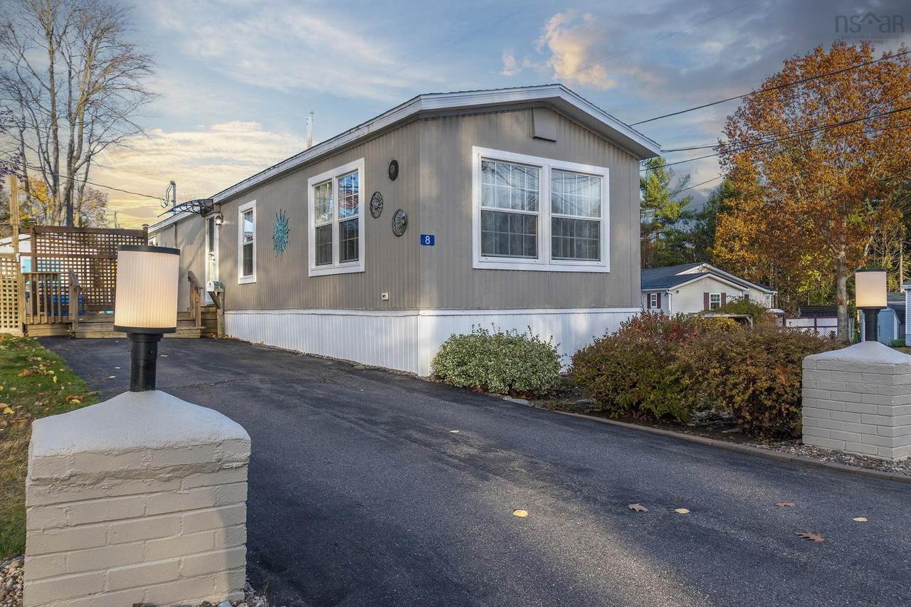 8 Olympic Avenue - Photo 1