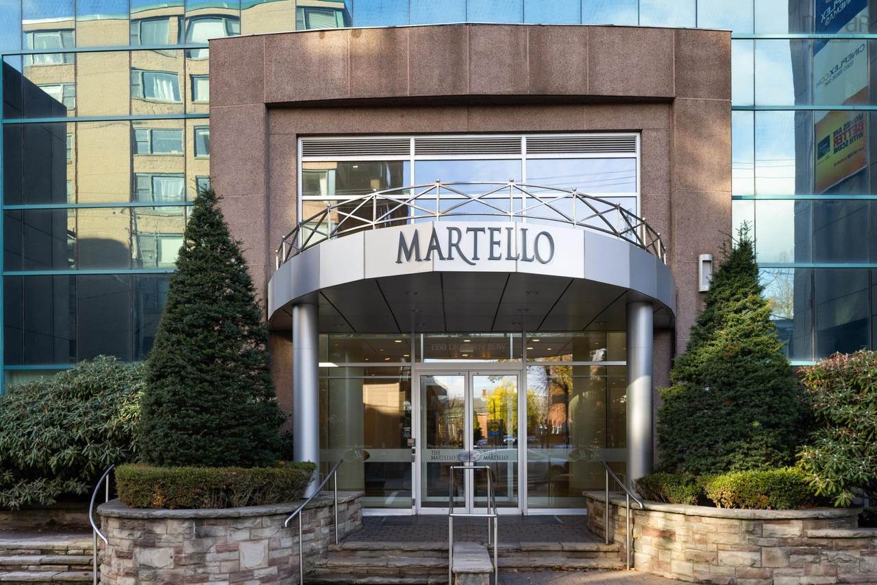 1550 Dresden Row - Photo 1