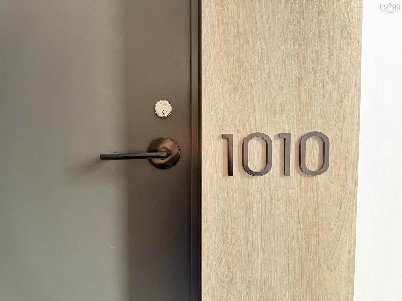 1650 Granville Street - Photo 1