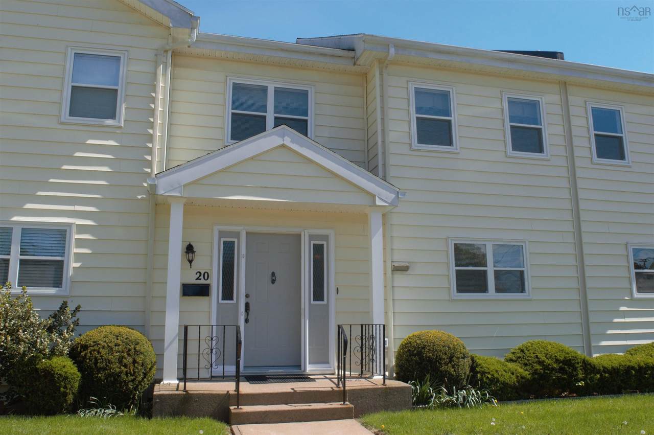 20 Connaught Avenue - Photo 1