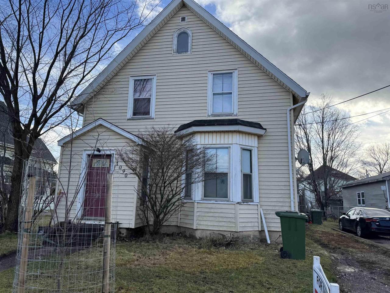 1090 Prince Street - Photo 1