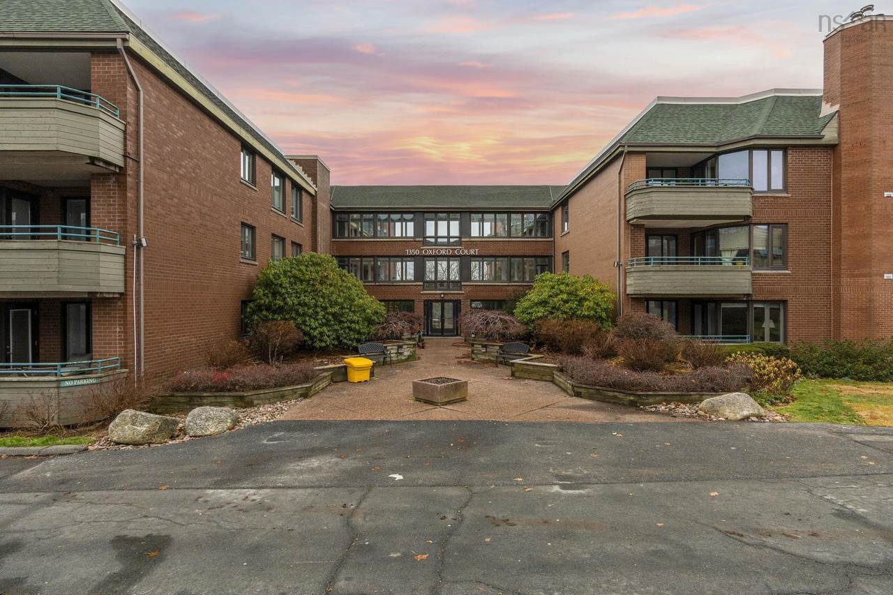 1350 Oxford Street - Photo 1