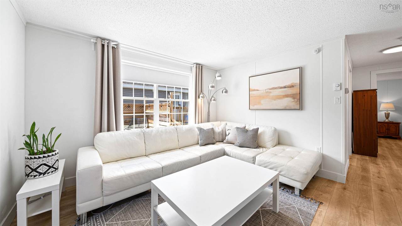 10 Bellwood Drive - Photo 1