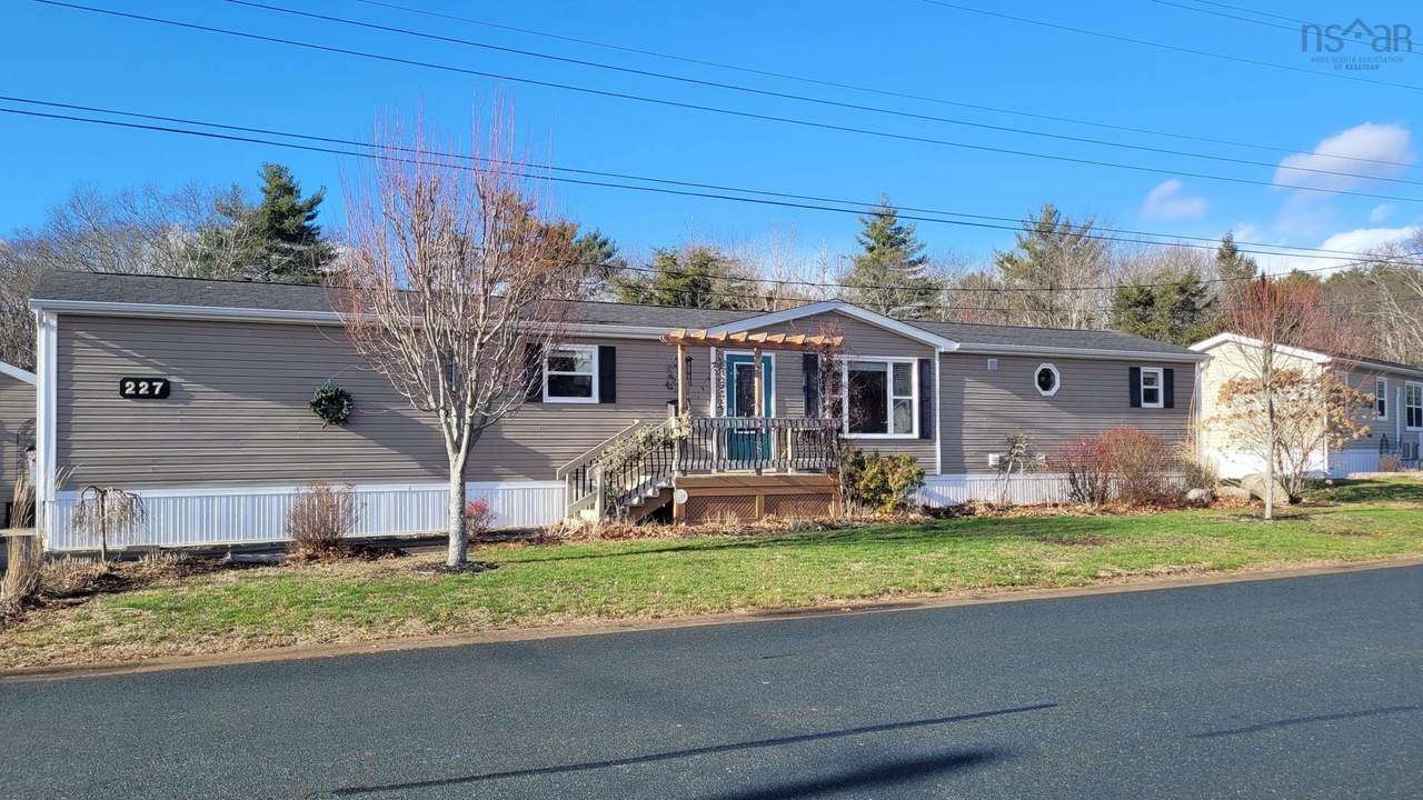 227 Haven Drive - Photo 1