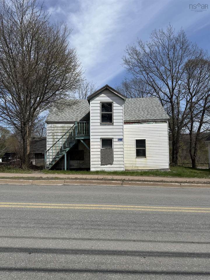 323 South Foord Street - Photo 1