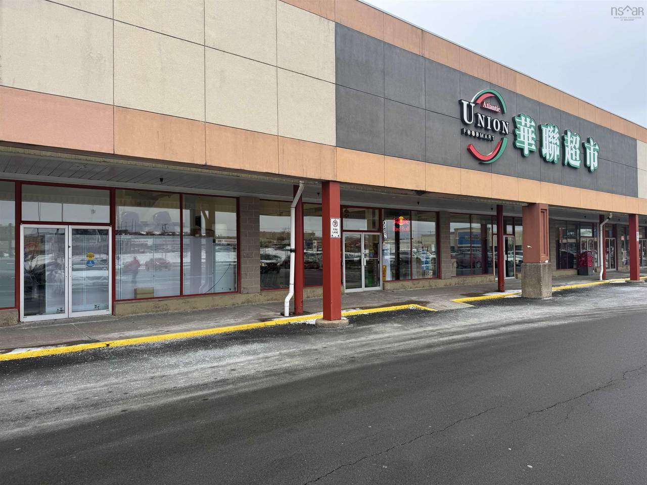 15-16 201 Chain Lake Dr - Photo 1