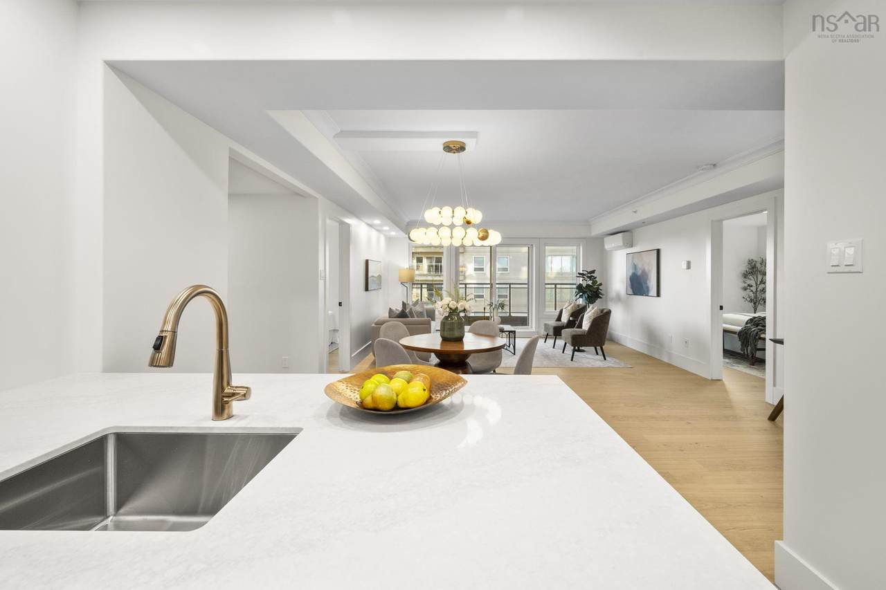 1540 Summer Street - Photo 1