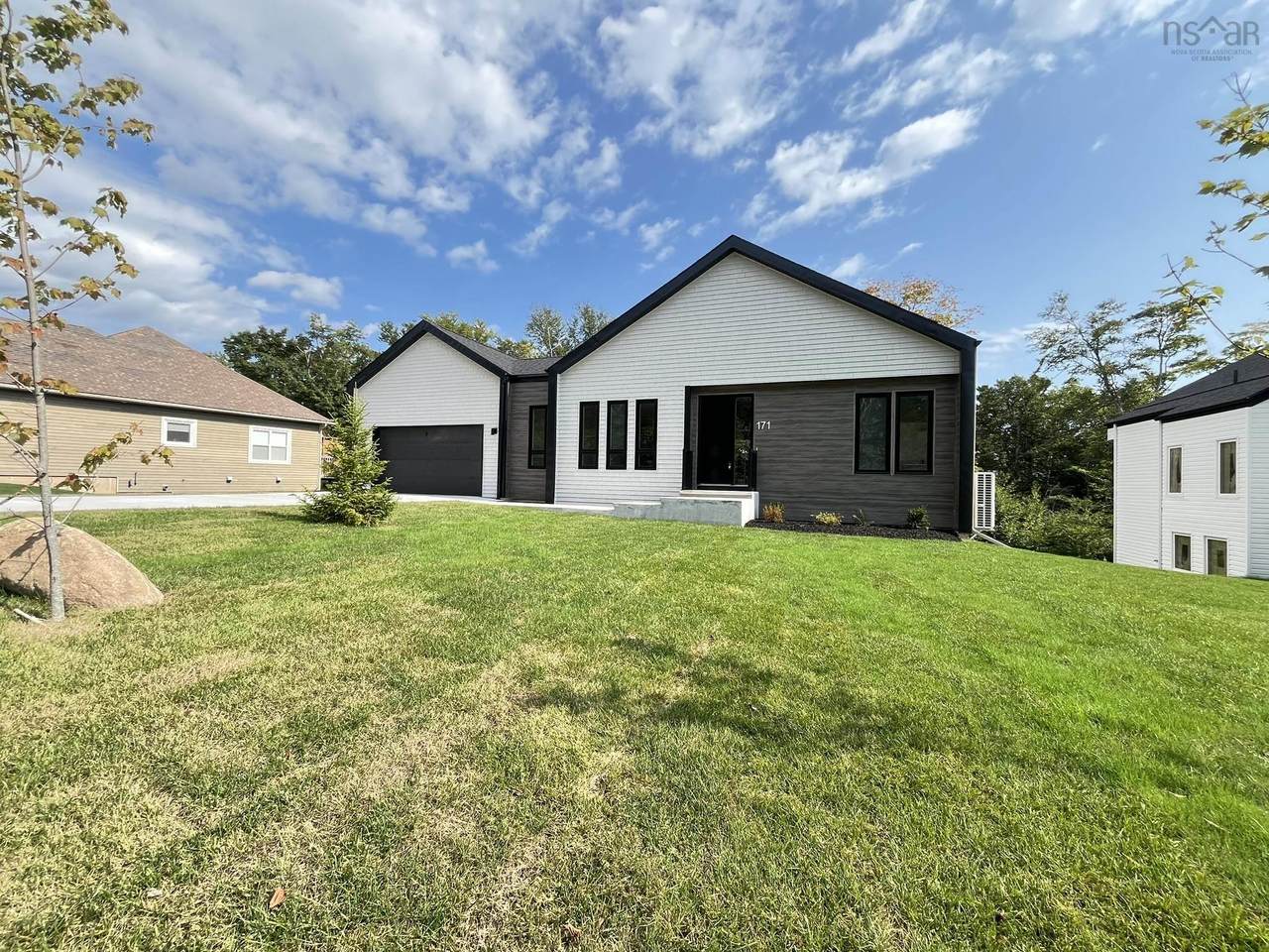 171 Carnoustie Drive - Photo 1