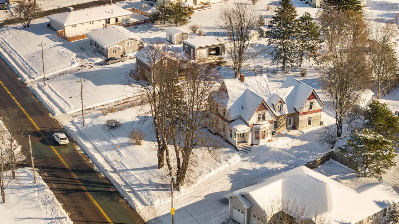 251 Victoria Street - Photo 1