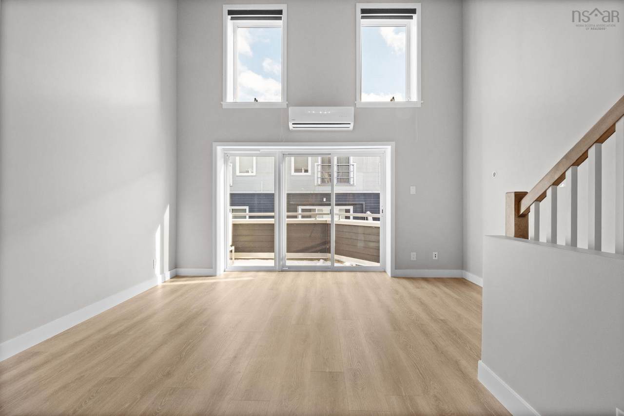 2116 Gottingen Street - Photo 1